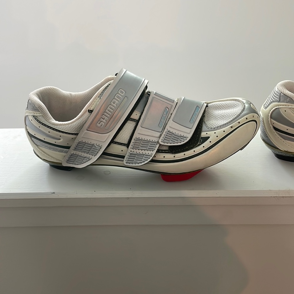 Shimano Women’s 40 (size 7) cycling shoes